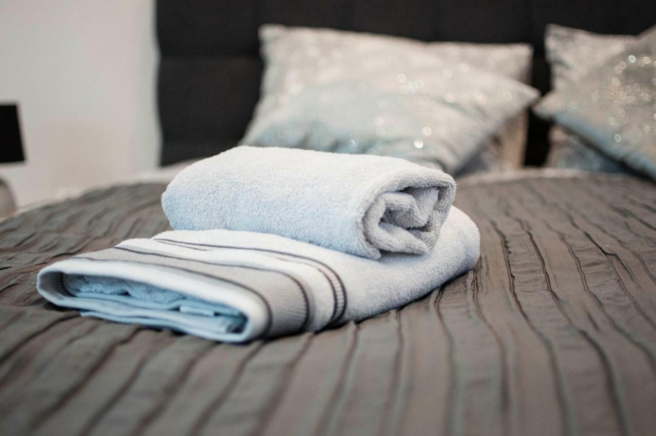 Cracow Jacuzzi Apartments - Silver Room 크라쿠프 외부 사진